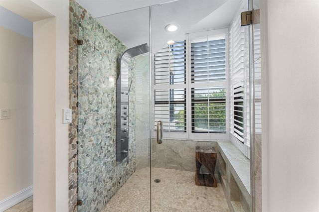 3120 S Ocean Boulevard 3-202, Palm Beach, FL 33480