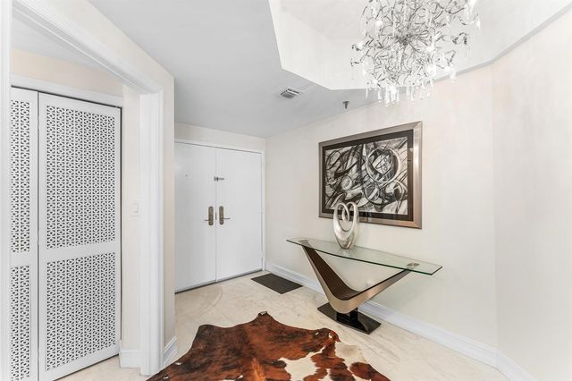3120 S Ocean Boulevard 3-202, Palm Beach, FL 33480