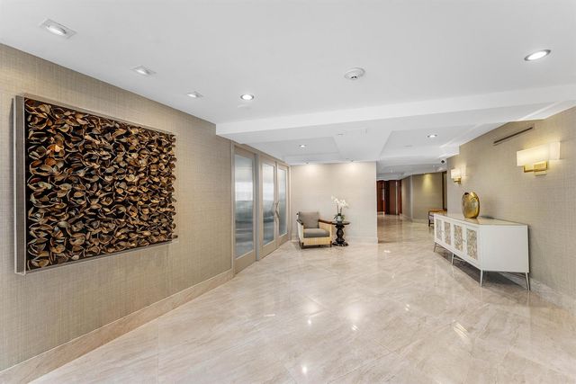 3120 S Ocean Boulevard 3-202, Palm Beach, FL 33480