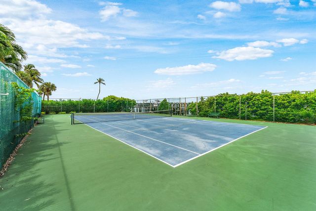 3120 S Ocean Boulevard 3-202, Palm Beach, FL 33480