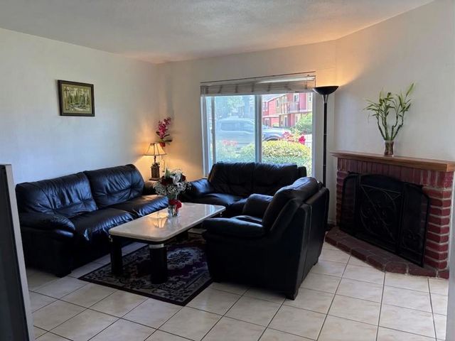 1664 Hollowcreek Place, San Jose, CA 95121