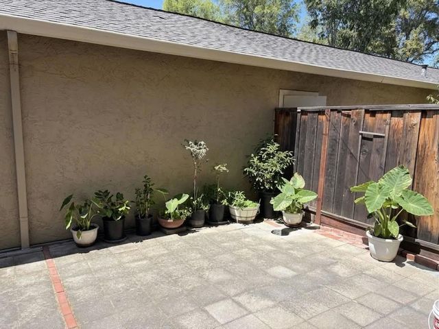 1664 Hollowcreek Place, San Jose, CA 95121