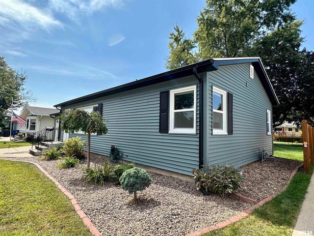 1122 GALBRAITH Drive, Clinton, IA 52732