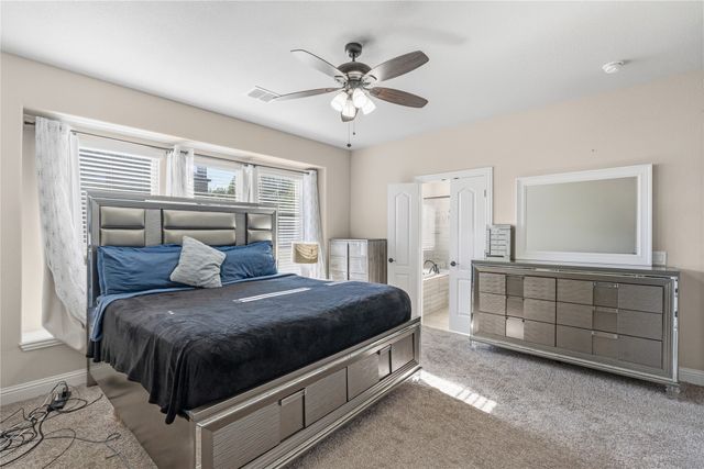 911 Royal Court, Mansfield, TX 76063