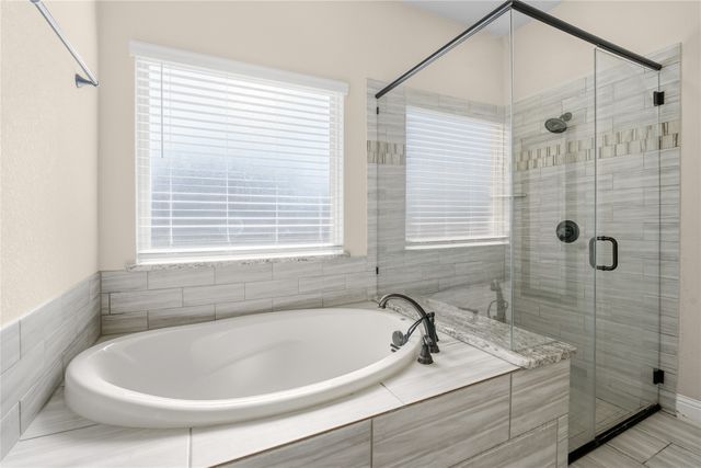 911 Royal Court, Mansfield, TX 76063