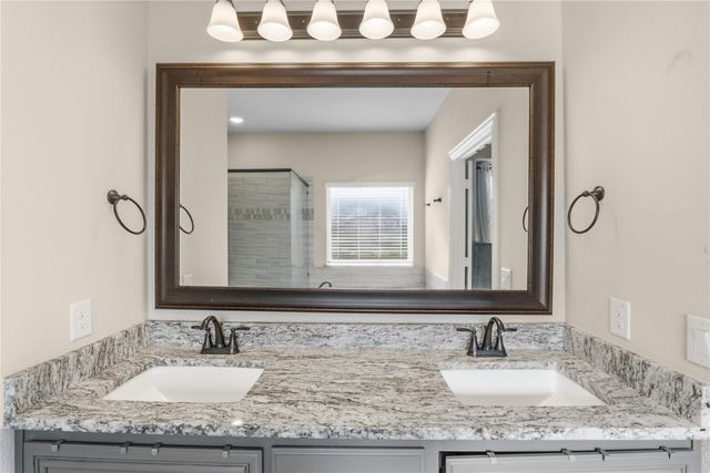 911 Royal Court, Mansfield, TX 76063