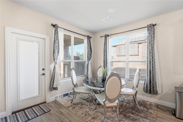 911 Royal Court, Mansfield, TX 76063