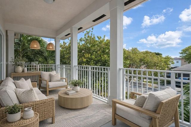 354 NE 35th Ave, Homestead, FL 33033