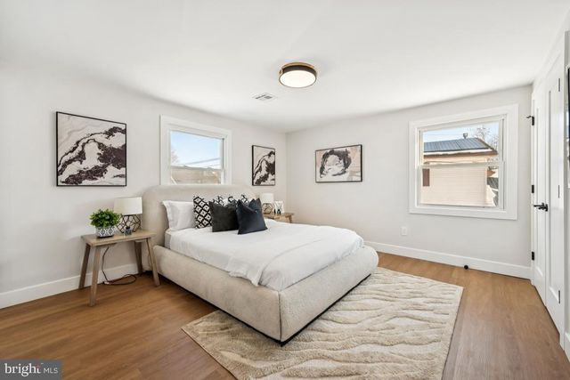 2 SYLVAN LN, Willingboro, NJ 08046