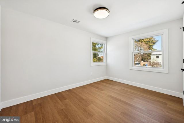 2 SYLVAN LN, Willingboro, NJ 08046