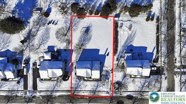 2301 Goldenrod Drive, Lower Macungie Twp, PA 18062