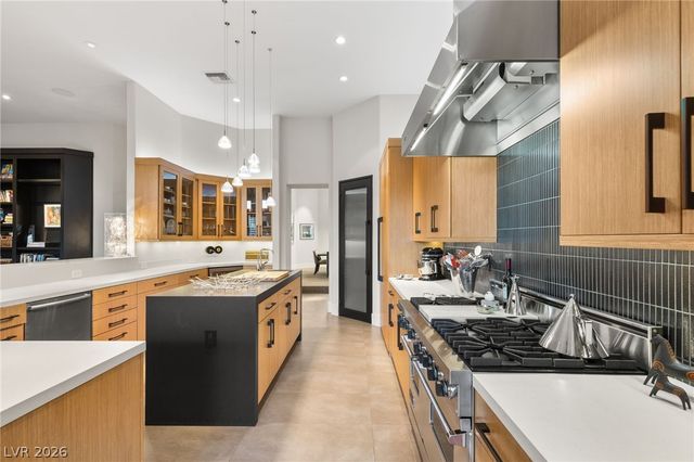 640 Canyon Greens Drive, Las Vegas, NV 89144