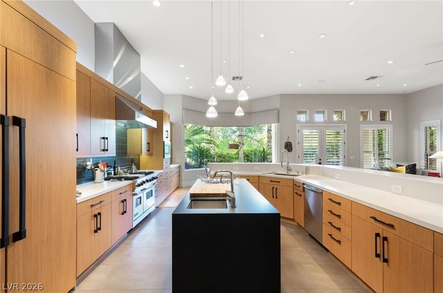 640 Canyon Greens Drive, Las Vegas, NV 89144