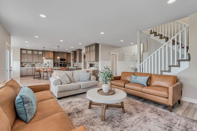 6628 W SKY BIRD CIR, Herriman, UT 84096