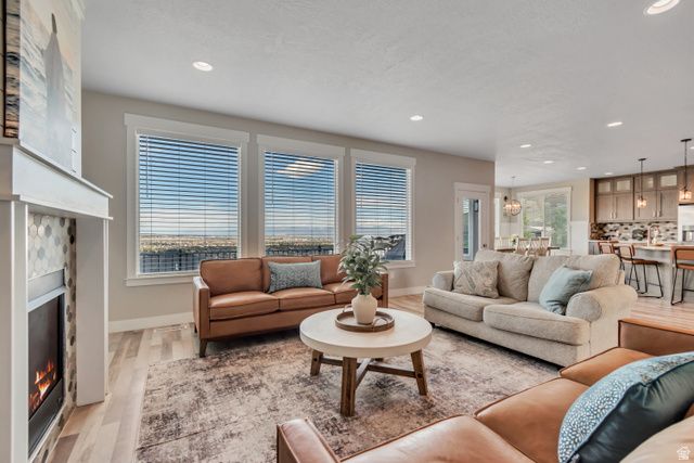 6628 W SKY BIRD CIR, Herriman, UT 84096