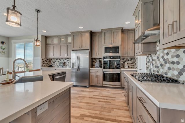 6628 W SKY BIRD CIR, Herriman, UT 84096