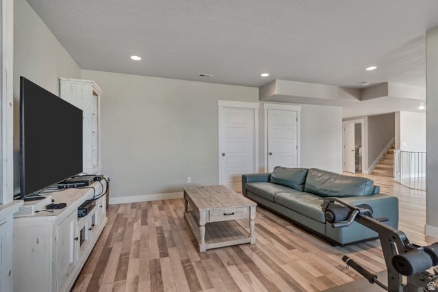 6628 W SKY BIRD CIR, Herriman, UT 84096