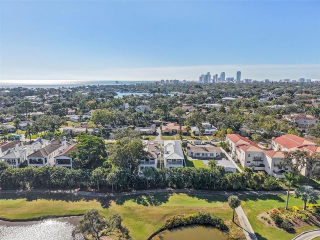 126 RICARDO WAY NE, St Petersburg, FL 33704