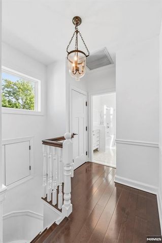 209 W Passaic Avenue, Rutherford, NJ 07070