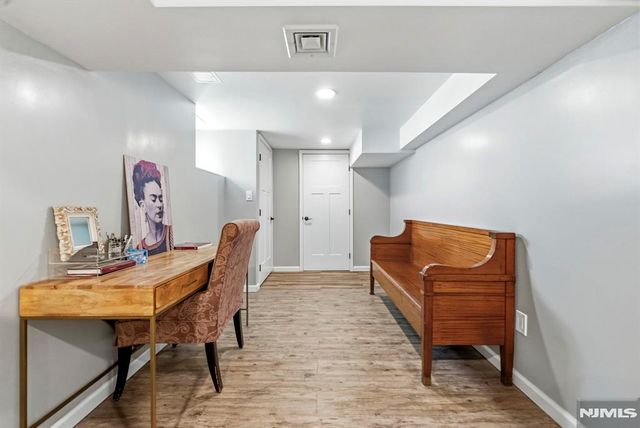 209 W Passaic Avenue, Rutherford, NJ 07070