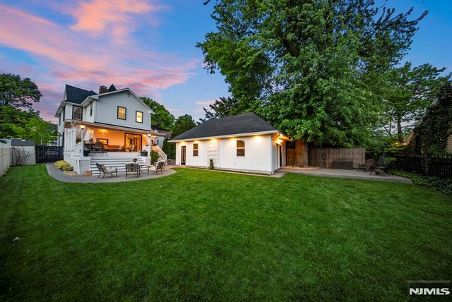 209 W Passaic Avenue, Rutherford, NJ 07070
