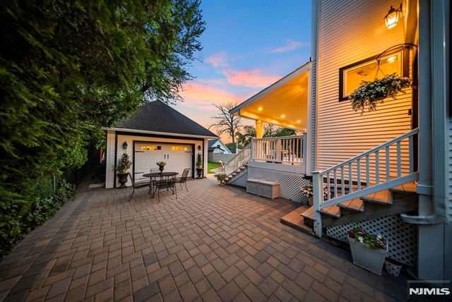 209 W Passaic Avenue, Rutherford, NJ 07070
