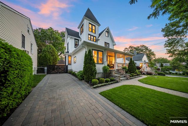 209 W Passaic Avenue, Rutherford, NJ 07070