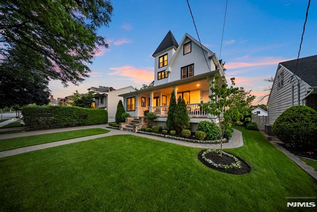 209 W Passaic Avenue, Rutherford, NJ 07070