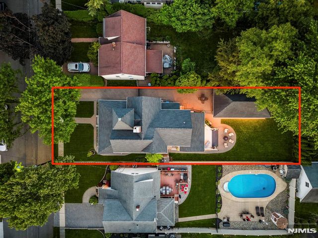 209 W Passaic Avenue, Rutherford, NJ 07070