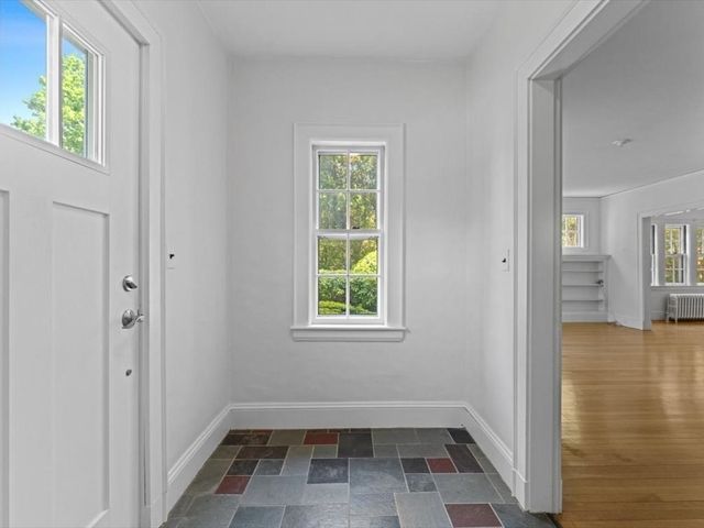 10 Park Lane, Walpole, MA 02032