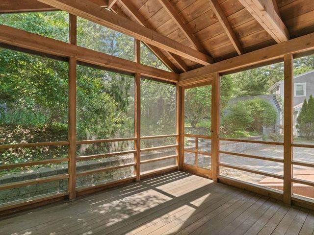 10 Park Lane, Walpole, MA 02032