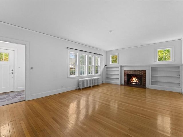 10 Park Lane, Walpole, MA 02032