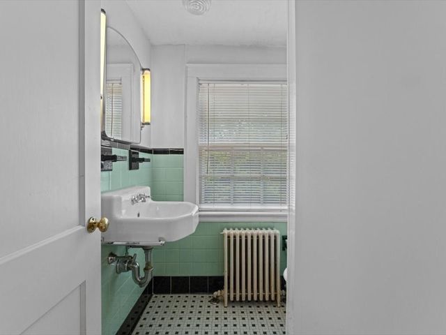10 Park Lane, Walpole, MA 02032