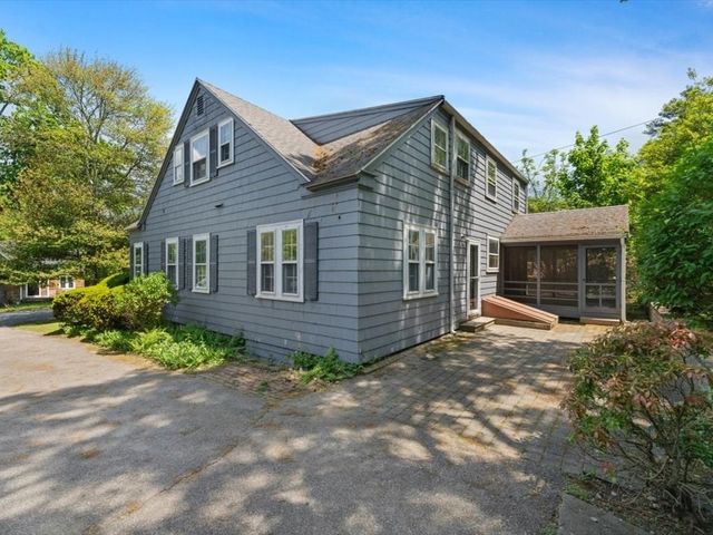 10 Park Lane, Walpole, MA 02032