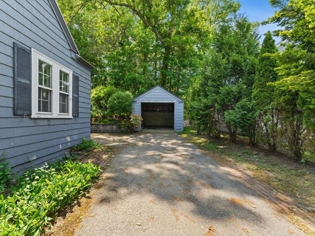 10 Park Lane, Walpole, MA 02032