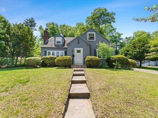 10 Park Lane, Walpole, MA 02032