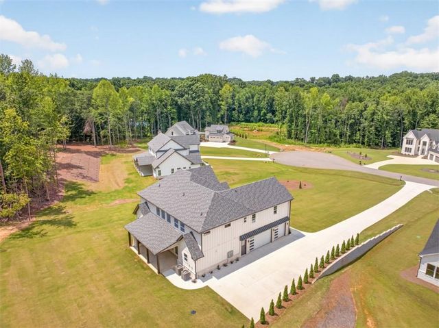 187 Chariot Court, Jefferson, GA 30549
