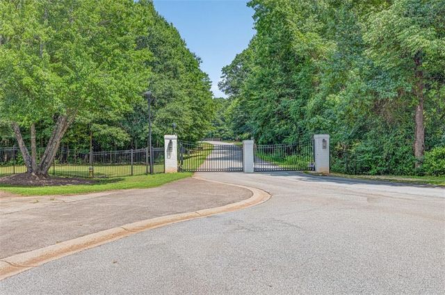 187 Chariot Court, Jefferson, GA 30549