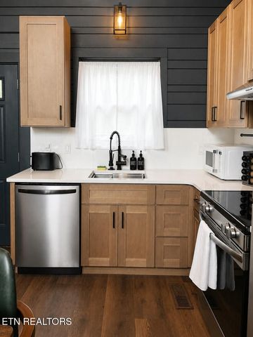 3907 Cloud Way, Sevierville, TN 37876