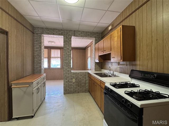 4950 Hummelsheim Avenue, Unincorporated, MO 63123