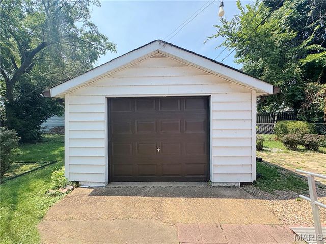 4950 Hummelsheim Avenue, Unincorporated, MO 63123