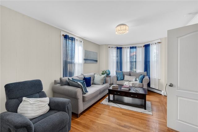 70 Glenwood Avenue, Cranston, RI 02910