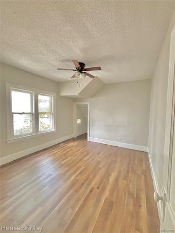 2553 Central Street, Detroit, MI 48209