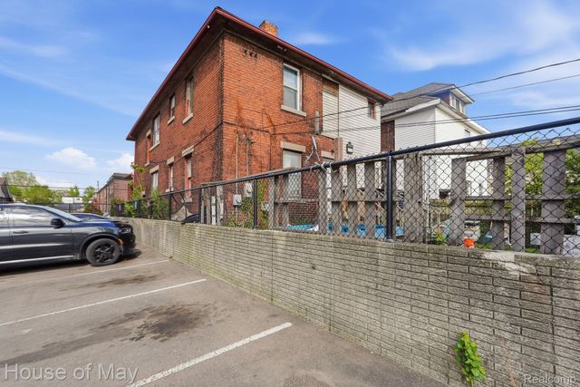 2553 Central Street, Detroit, MI 48209