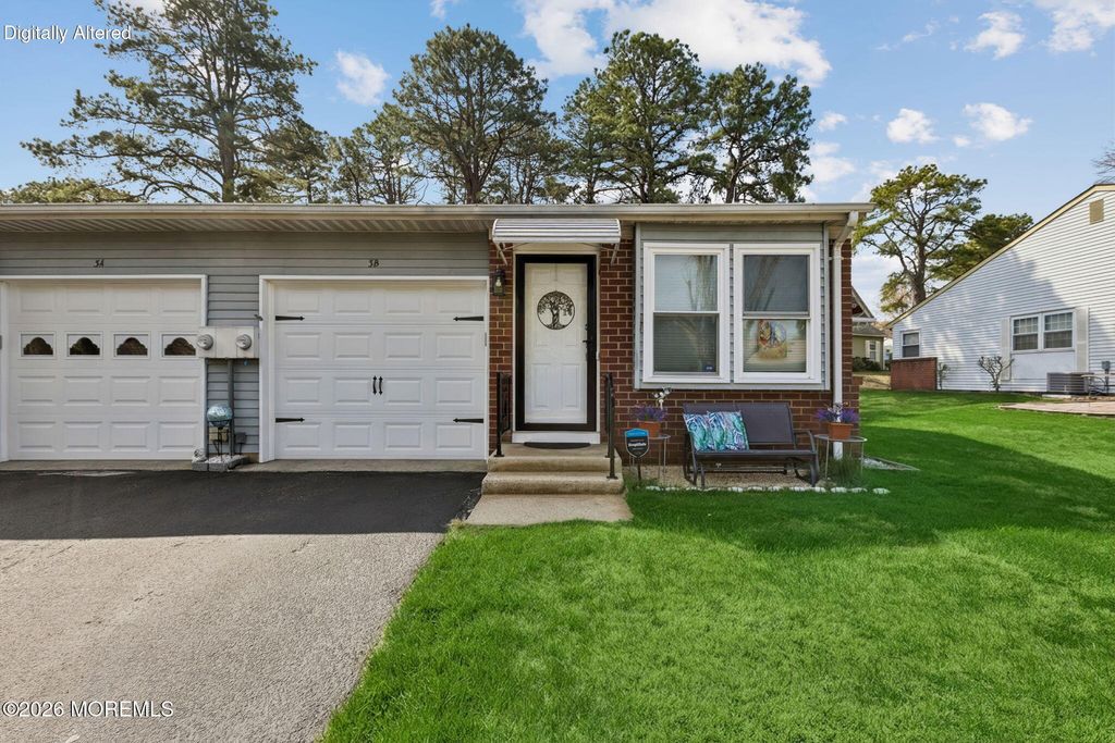 3B Greenwood Lane 62, Whiting, NJ 08759
