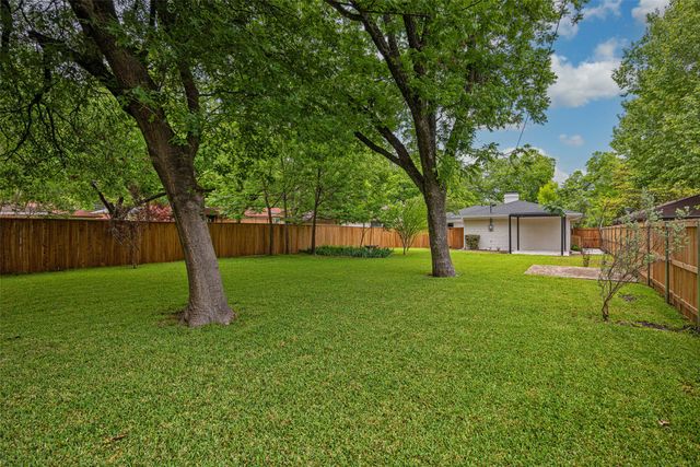 10817 Caprock Circle, Dallas, TX 75218