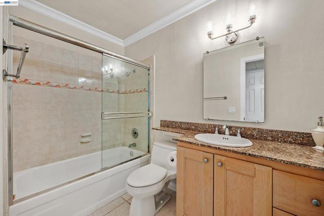 310 N Civic Dr 101, Walnut Creek, CA 94596