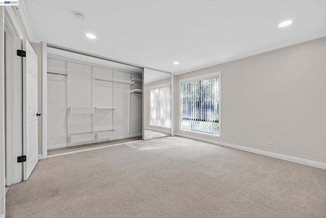 310 N Civic Dr 101, Walnut Creek, CA 94596