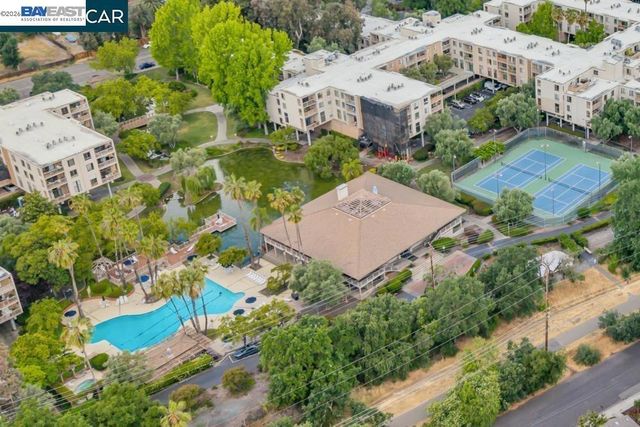 310 N Civic Dr 101, Walnut Creek, CA 94596