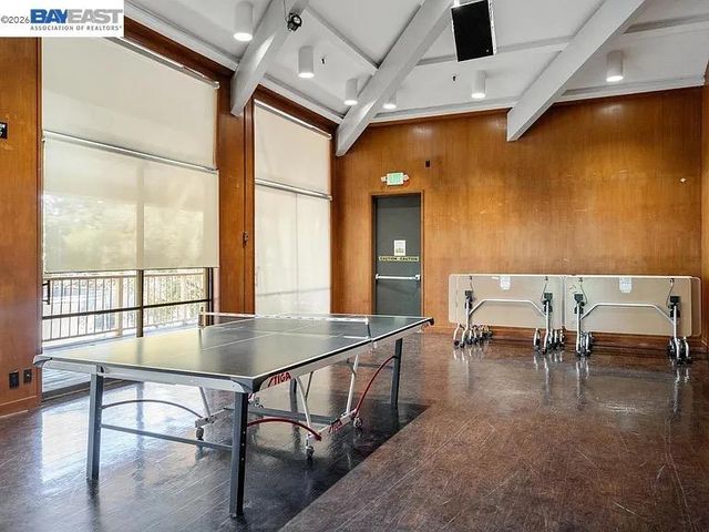 310 N Civic Dr 101, Walnut Creek, CA 94596
